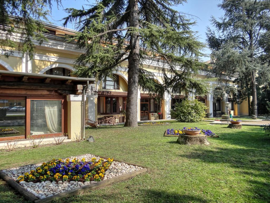 El Rustego Hotel Rubano Buitenkant foto