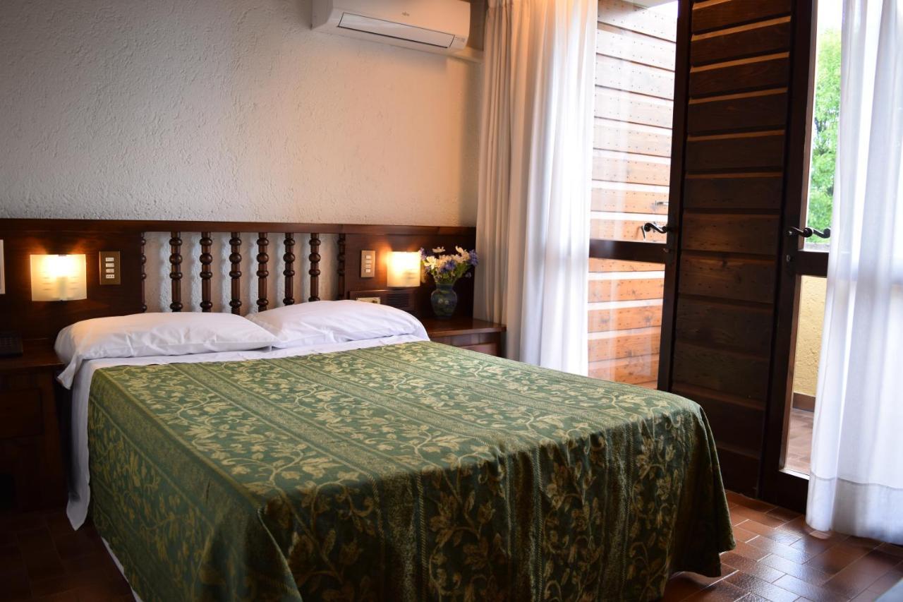 El Rustego Hotel Rubano Buitenkant foto
