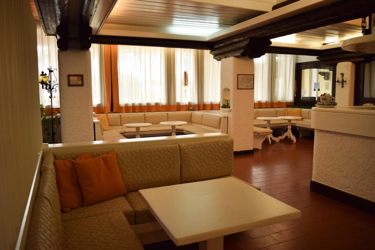 El Rustego Hotel Rubano Buitenkant foto